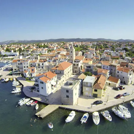 Blue Sea Apartman Pirovac
